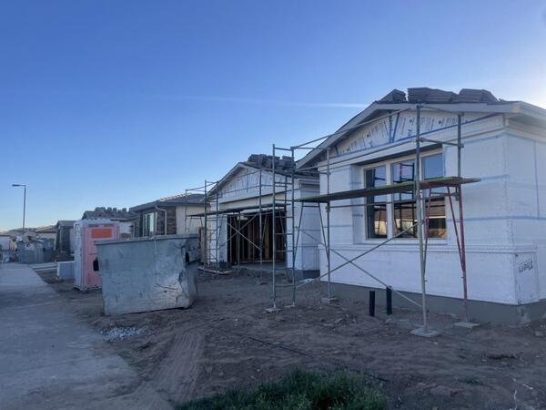 Housing construction, Queen Creek on Meridian and Ocotillo. Northeast Valley News